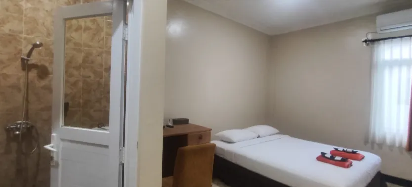Kamar Executive