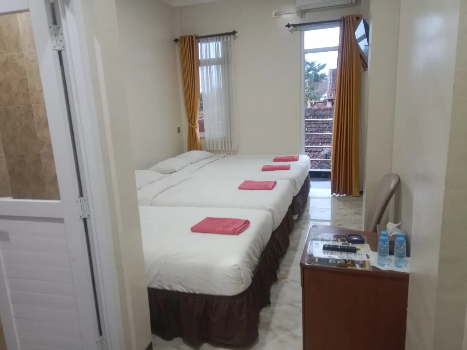 Kamar Family Room
