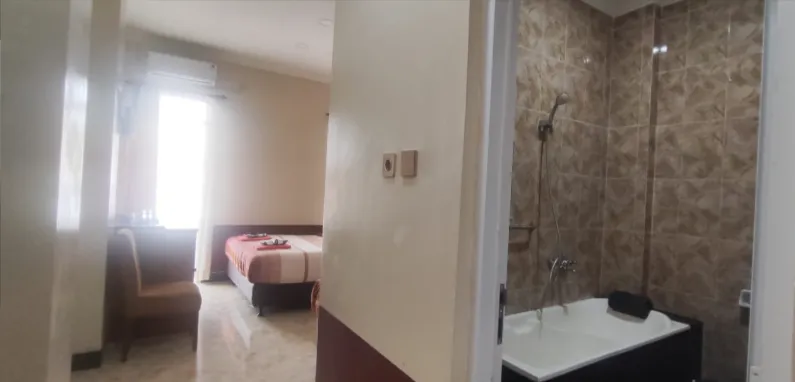 Kamar Private Balcony