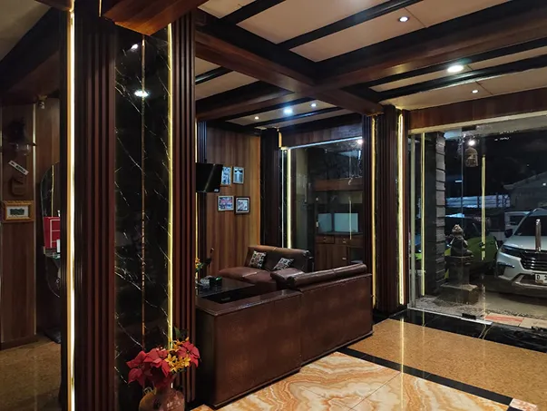 Area Hotel Salon Fora